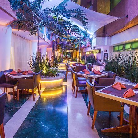 Hotel Crowne Plaza Toluca - Lancaster By Ihg Exterior foto
