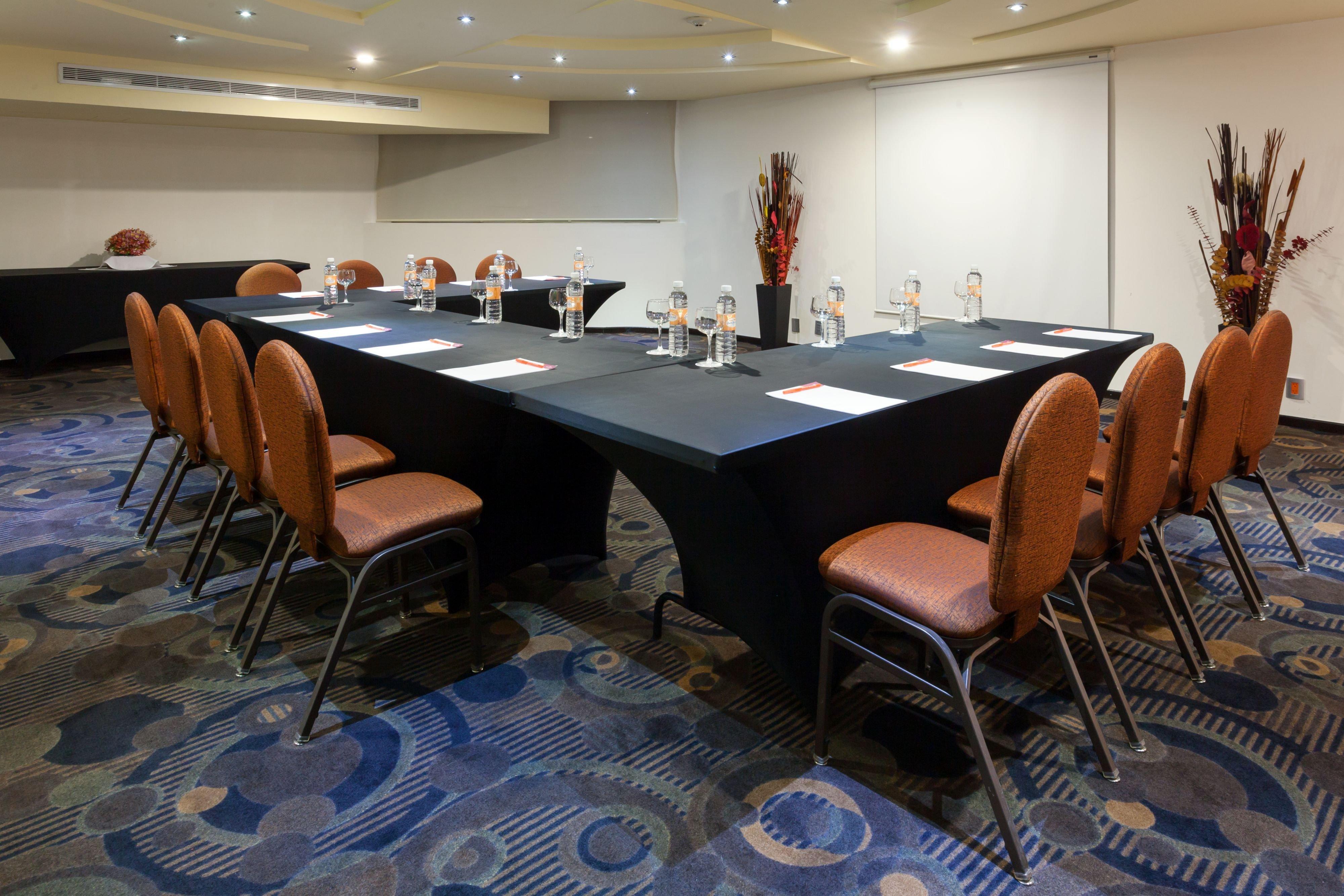 Hotel Crowne Plaza Toluca - Lancaster By Ihg Exterior foto